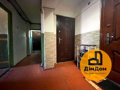 кімната за адресою Космонавта Поповича вул. (Космонавта Волкова), 10-А