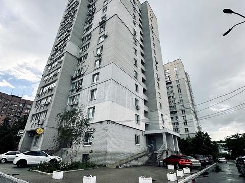 квартира за адресою Космічна вул., 3