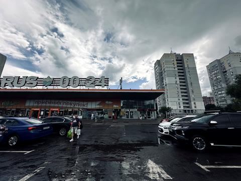 квартира за адресою Космічна вул., 3