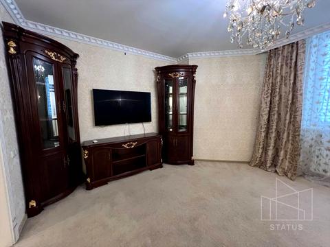 квартира за адресою Андрія Малишка вул. (Льва Толстого), 81
