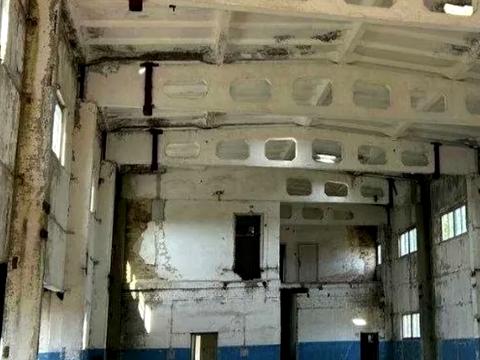 комерційна за адресою Піщана 2-а вул., 2