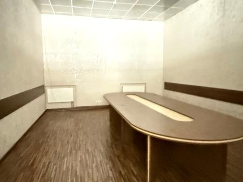 комерційна за адресою Здолбунівська вул., 7Б