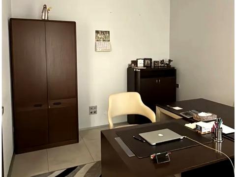 комерційна за адресою Саксаганського вул., 42