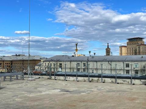 комерційна за адресою Прорізна вул., 8
