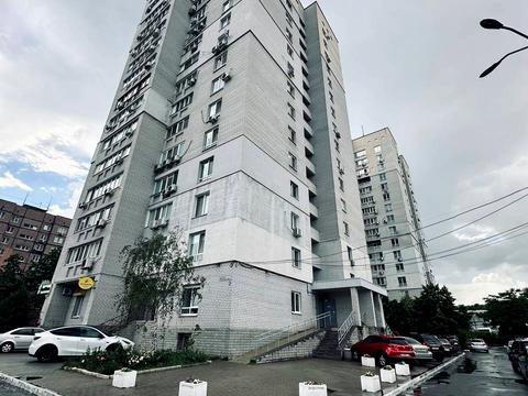 квартира за адресою Космічна вул., 3