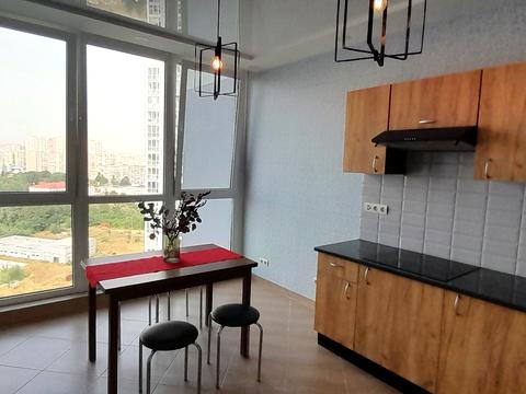 квартира за адресою Ревуцького вул., 40-В