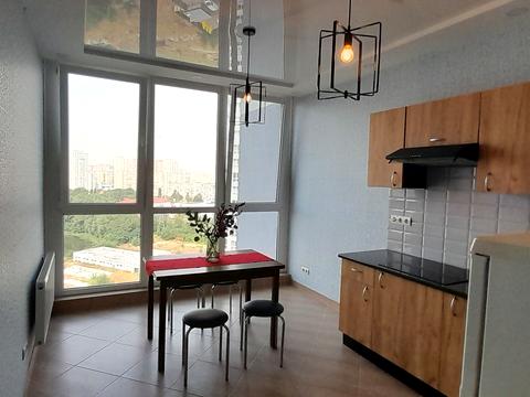 квартира за адресою Ревуцького вул., 40-В