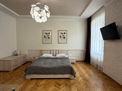 квартира за адресою Театральна вул., 23