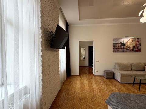квартира за адресою Театральна вул., 23