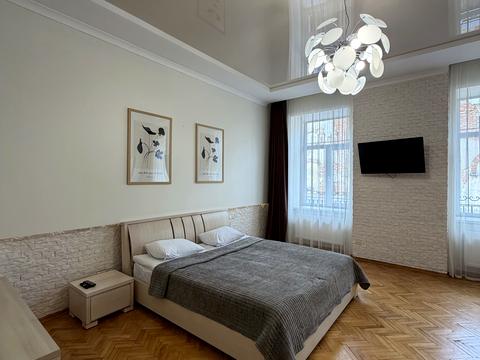 квартира за адресою Театральна вул., 23
