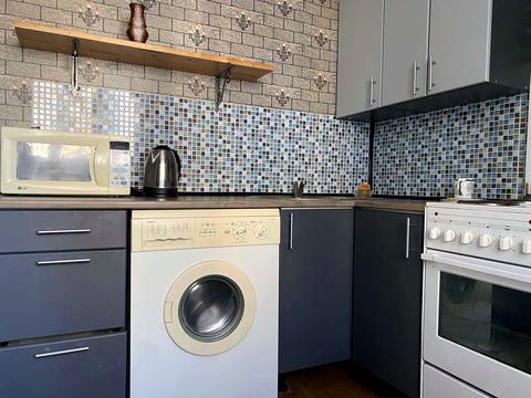 квартира за адресою Академіка Булаховського вул., 24