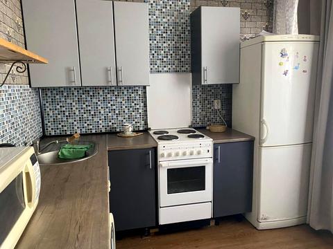 квартира за адресою Академіка Булаховського вул., 24
