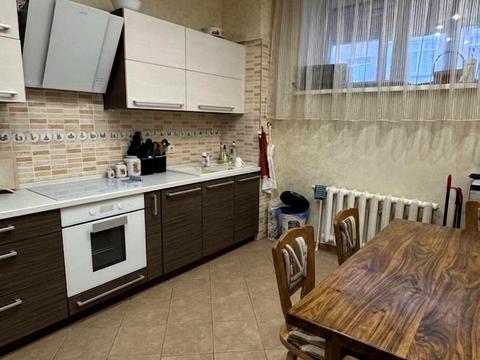 квартира за адресою Антоновича вул. (Горького), 140