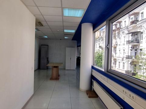 коммерческая по адресу Софиевская пл., 1/2