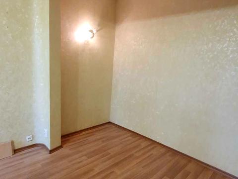 квартира за адресою Киргизька вул., 12