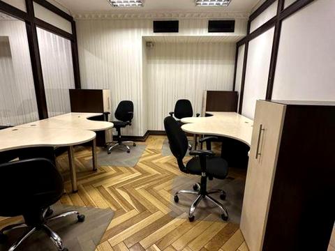 комерційна за адресою Київ, Жилянська вул., 72