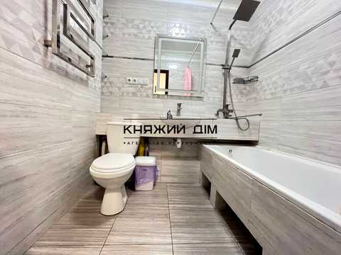 квартира за адресою Бориса Гмирі вул., 12-Б