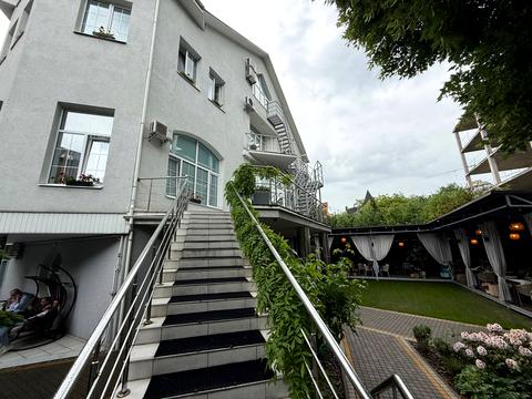 коммерческая по адресу Редутная ул., 8