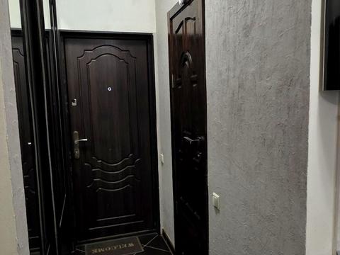 квартира за адресою Морозова вул., 18