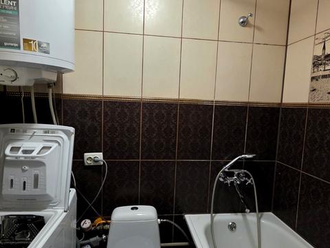 квартира за адресою Морозова вул., 18