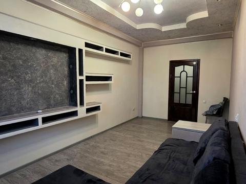 квартира за адресою Морозова вул., 18