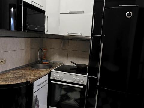 квартира за адресою Морозова вул., 18