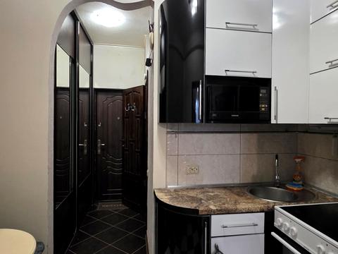 квартира за адресою Морозова вул., 18