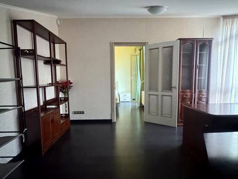 квартира за адресою Регенераторна вул., 4 к4