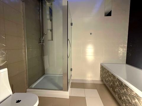 квартира за адресою Дніпровська набережна вул., 14-А