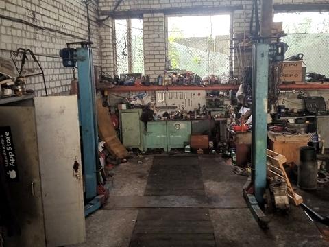 комерційна за адресою Лугова вул., 81