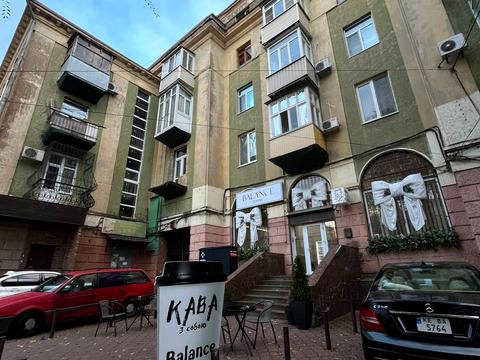 комерційна за адресою Старокозацька вул. (Комсомольська), 20