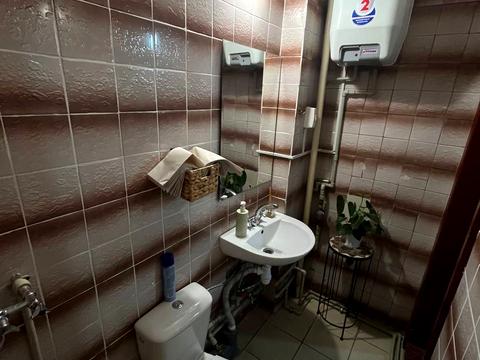 комерційна за адресою Старокозацька вул. (Комсомольська), 20