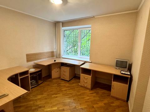 комерційна за адресою Автозаводська вул., 7