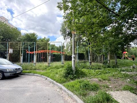 комерційна за адресою Автозаводська вул., 7