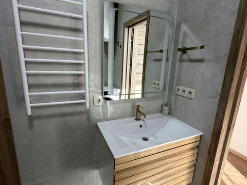 квартира за адресою Академіка Філатова вул., (Будинок 3)