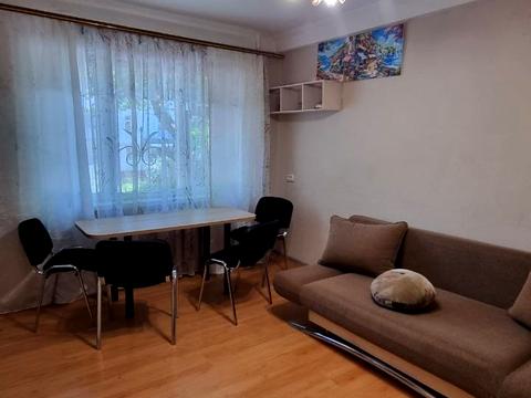 квартира за адресою Дмитра Донцова вул., 1