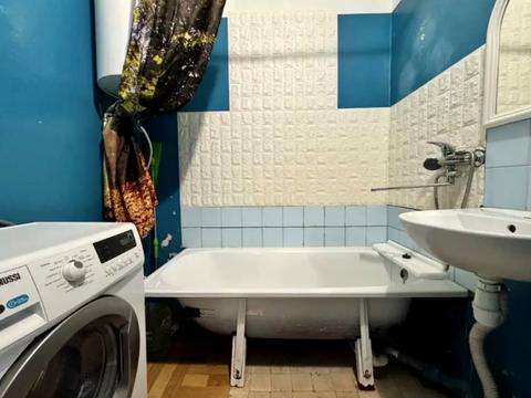 квартира за адресою Героїв просп., 45