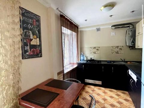 квартира за адресою Кам'янецька вул., 65
