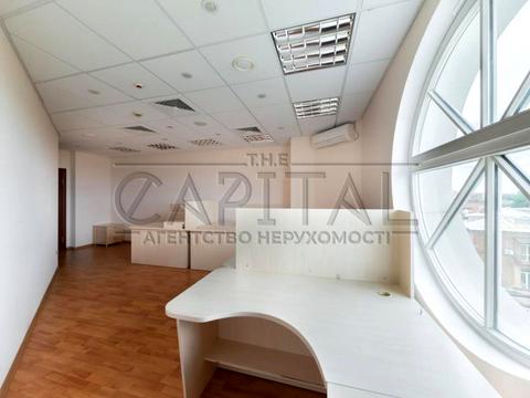 коммерческая по адресу Кияновский пер., 7А