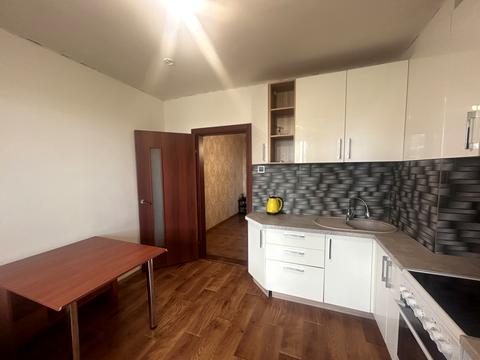 квартира за адресою Сергія Данченка вул., 3