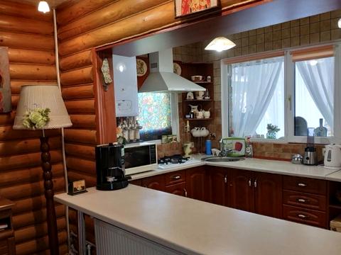 будинок за адресою Набережна вул.