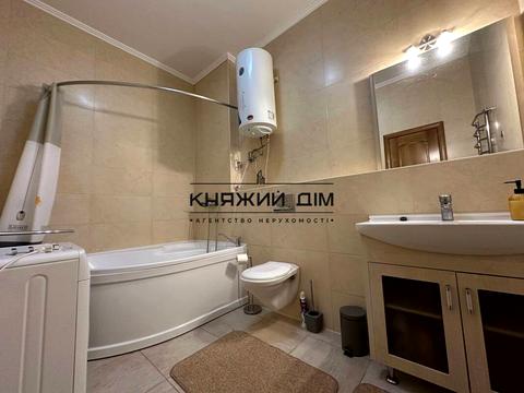 квартира за адресою Євгена Коновальця вул. (Щорса), 32-Г