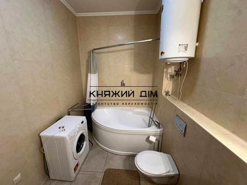 квартира за адресою Євгена Коновальця вул. (Щорса), 32-Г