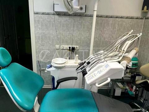 комерційна за адресою Лесі Українки бульв., 15