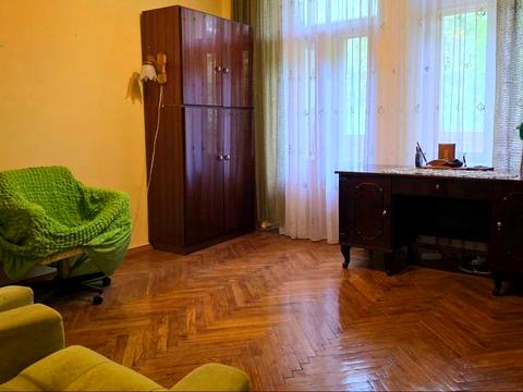 квартира за адресою Отакара Яроша вул., 27