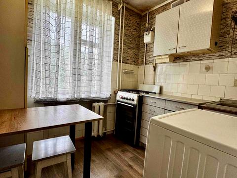 квартира за адресою Володимира Великого вул. (Артема), 5