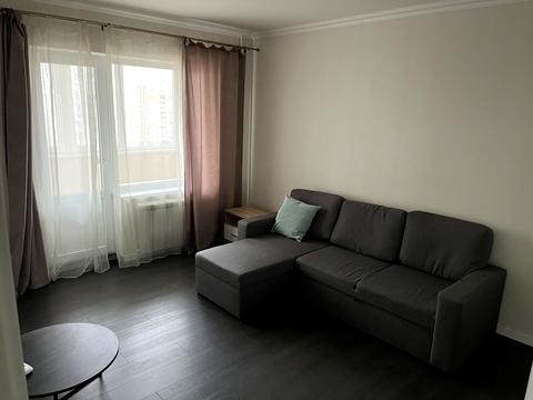 квартира за адресою Ревуцького вул., 44