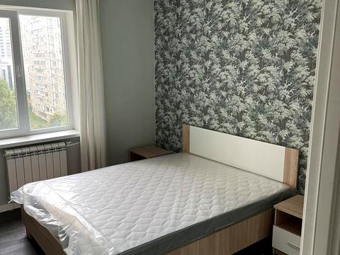 квартира за адресою Ревуцького вул., 44