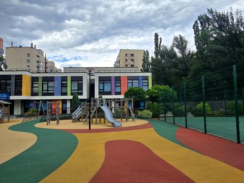 комерційна за адресою Предславинська вул., 40