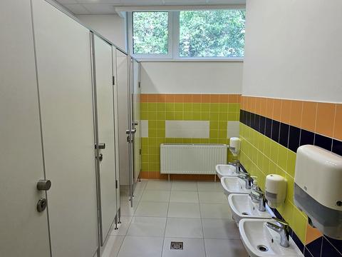 комерційна за адресою Предславинська вул., 40